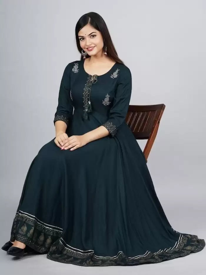 Women Embroidered Kurta (Dark Green)