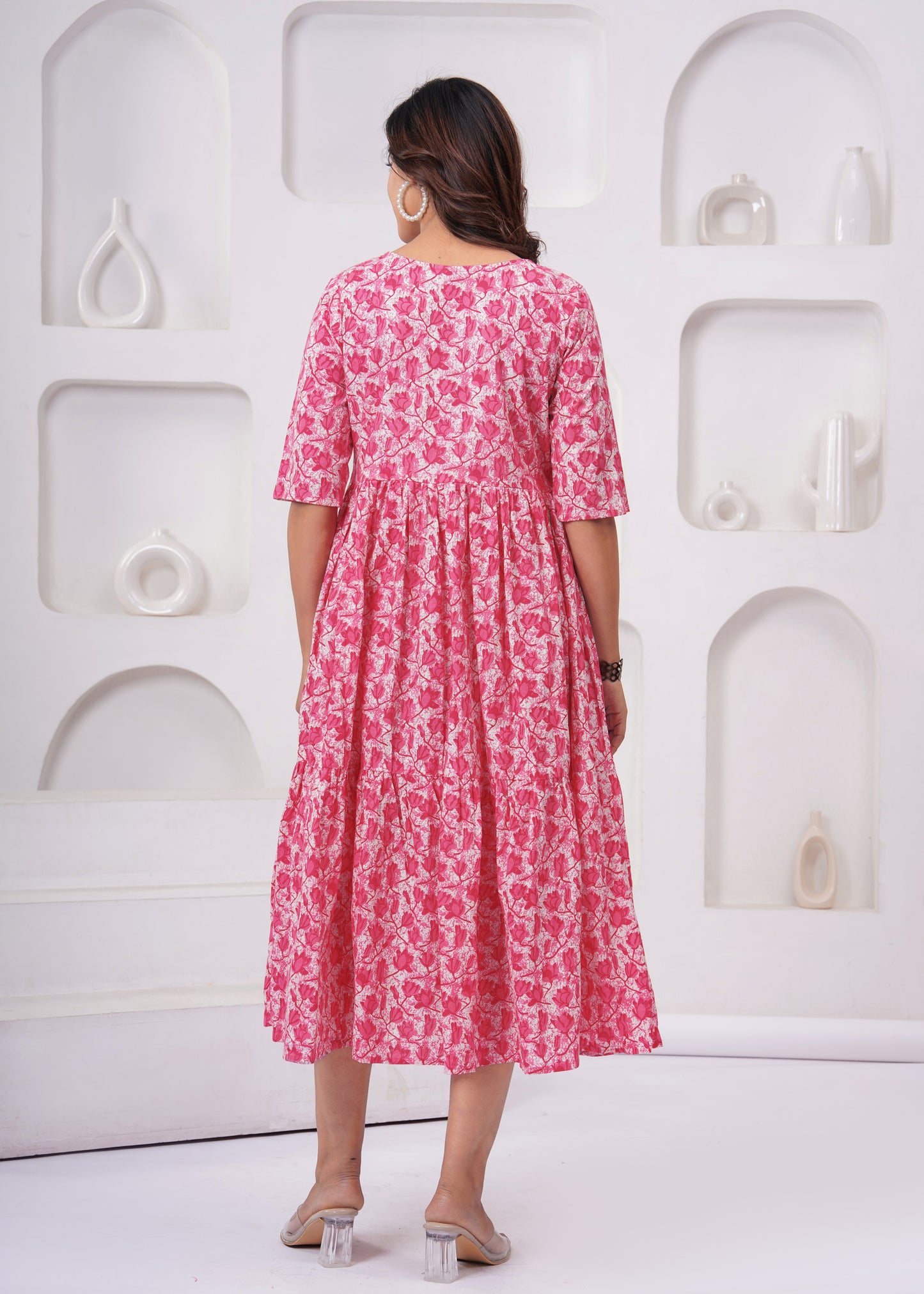 Graceful Pink & White Floral Anarkali Kurti – A Must-Have!